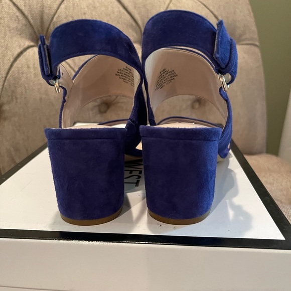Nine West .. Ladies Blue Suede Shoes 💙 - Picture 3 of 9